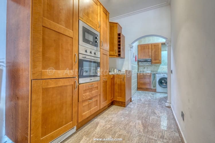 2 soverom Villa til salgs i Costa Adeje med svømmebasseng - € 775 000 (Ref: 9023821)