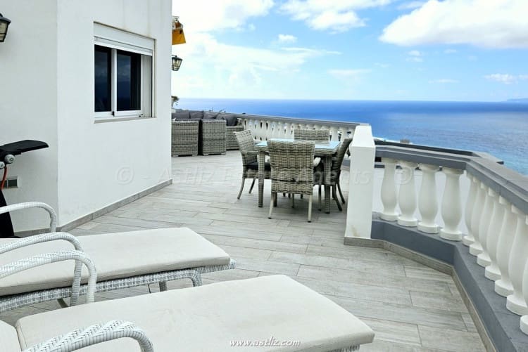 2 slaapkamer Appartement te koop in Los Gigantes - € 490.000 (Ref: 9030031)