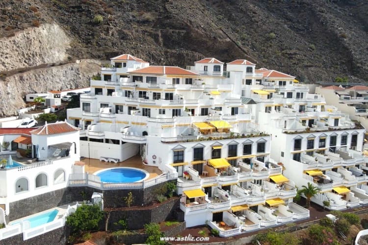 2 slaapkamer Appartement te koop in Los Gigantes - € 490.000 (Ref: 9030031)