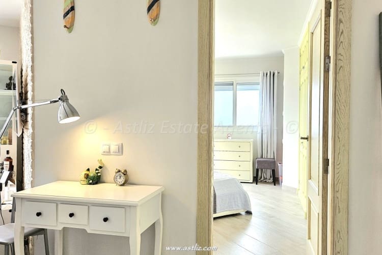 2 slaapkamer Appartement te koop in Los Gigantes - € 490.000 (Ref: 9030031)