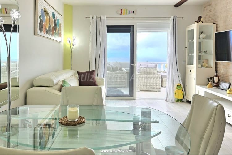 2 slaapkamer Appartement te koop in Los Gigantes - € 490.000 (Ref: 9030031)