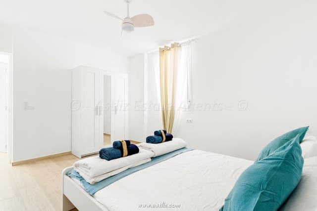 3 soveværelse Villa til salg i Amarilla Golf, San Miguel de Abona med swimmingpool - € 445.000 (Ref: 9033281)