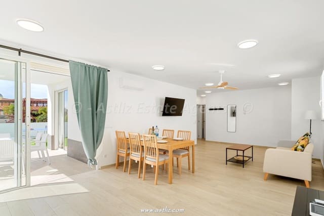 3 soveværelse Villa til salg i Amarilla Golf, San Miguel de Abona med swimmingpool - € 445.000 (Ref: 9033281)