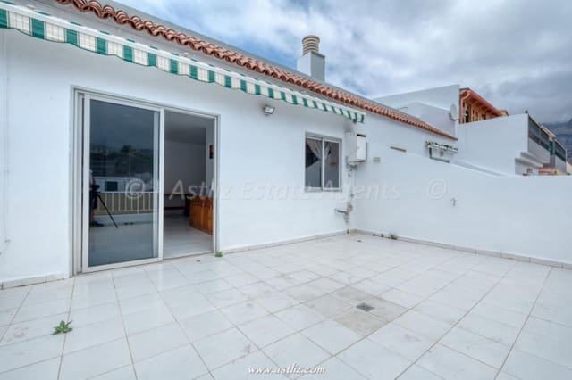 2 soveværelse Lejlighed til salg i Puerto Santiago, Santiago del Teide - € 235.000 (Ref: 9057055)