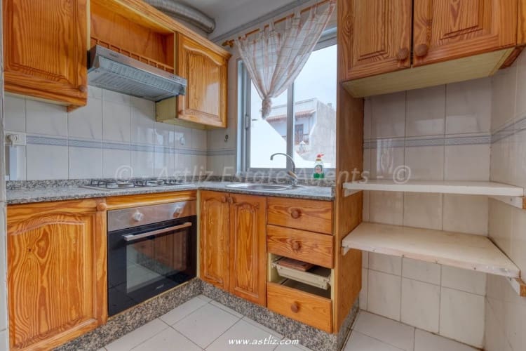 2 soveværelse Lejlighed til salg i Puerto Santiago - € 235.000 (Ref: 9057055)