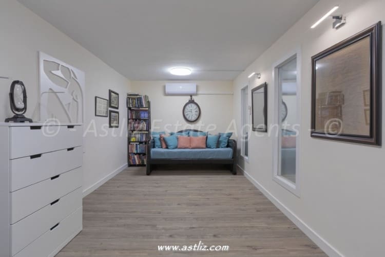 4 soveværelse Villa til salg i Puerto Santiago med swimmingpool - € 1.125.000 (Ref: 9061975)