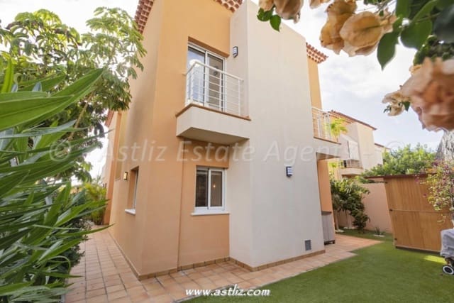 4 slaapkamer Villa te koop in Puerto Santiago, Santiago del Teide met zwembad - € 1.125.000 (Ref: 9061975)