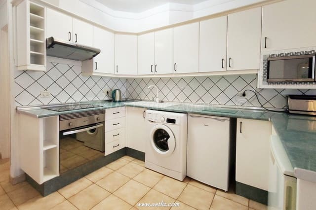 2 bedroom Apartment for sale in Los Cristianos, Arona with pool - € 325,000 (Ref: 9095730)