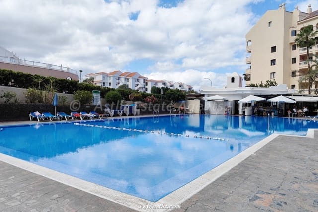 2 bedroom Apartment for sale in Los Cristianos, Arona with pool - € 325,000 (Ref: 9095730)