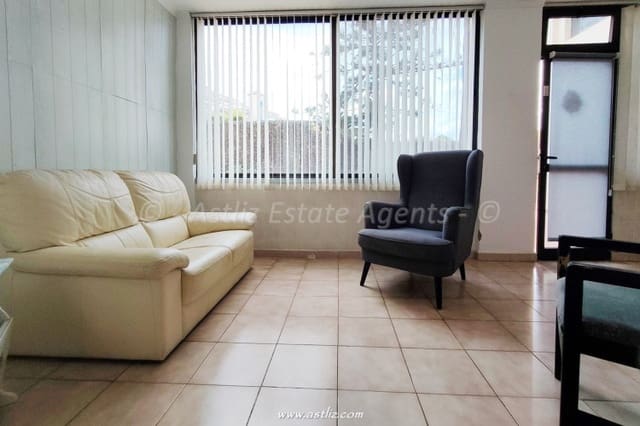 2 bedroom Apartment for sale in Los Cristianos, Arona with pool - € 325,000 (Ref: 9095730)