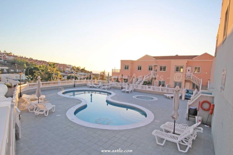 2 bedroom Apartment for sale in Torviscas with pool - € 345,000 (Ref: 9095754)