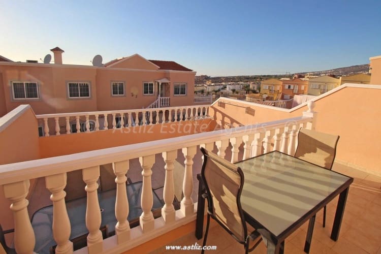 2 bedroom Apartment for sale in Torviscas with pool - € 345,000 (Ref: 9095754)
