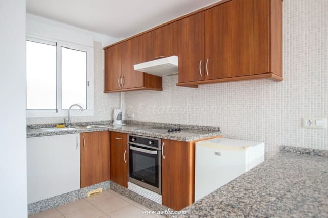 1 soveværelse Lejlighed til salg i Puerto Santiago, Santiago del Teide med swimmingpool - € 198.000 (Ref: 9153007)