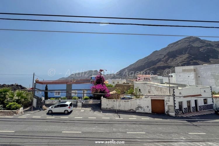 2 bedroom Apartment for sale in Santiago del Teide - € 165,000 (Ref: 9187222)