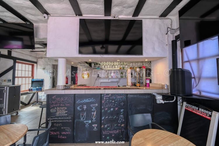 Commercial for sale in Puerto Santiago - € 225,000 (Ref: 9199998)