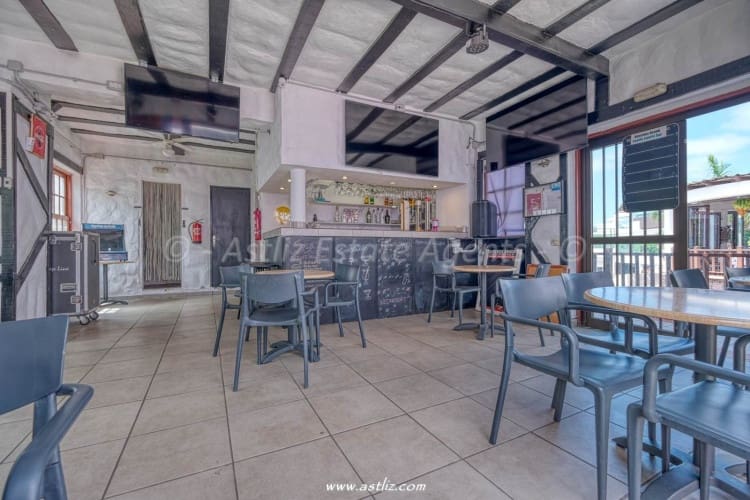 Commercial for sale in Puerto Santiago - € 225,000 (Ref: 9199998)