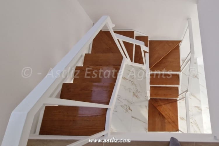 2 slaapkamer Appartement te koop in Los Gigantes met zwembad - € 575.000 (Ref: 9216369)