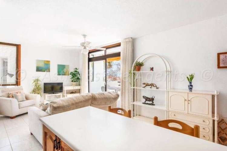 1 soveværelse Lejlighed til salg i Puerto Santiago med swimmingpool - € 229.000 (Ref: 9223578)