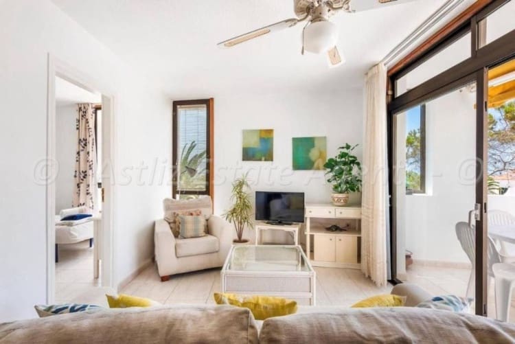 1 soveværelse Lejlighed til salg i Puerto Santiago med swimmingpool - € 229.000 (Ref: 9223578)