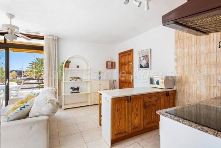 1 soveværelse Lejlighed til salg i Puerto Santiago med swimmingpool - € 229.000 (Ref: 9223578)