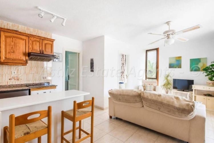 1 soveværelse Lejlighed til salg i Puerto Santiago med swimmingpool - € 229.000 (Ref: 9223578)