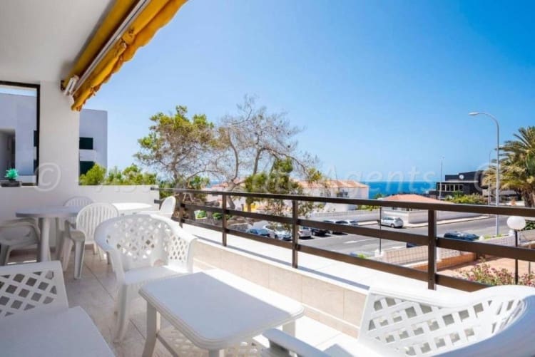 1 soveværelse Lejlighed til salg i Puerto Santiago med swimmingpool - € 229.000 (Ref: 9223578)