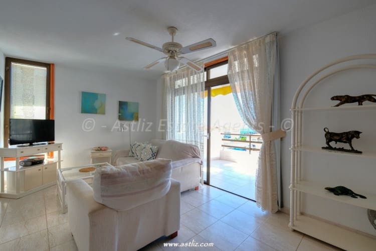 1 soveværelse Lejlighed til salg i Puerto Santiago med swimmingpool - € 229.000 (Ref: 9223578)