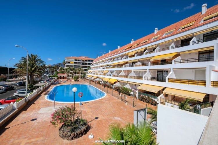 1 soveværelse Lejlighed til salg i Puerto Santiago med swimmingpool - € 229.000 (Ref: 9223578)