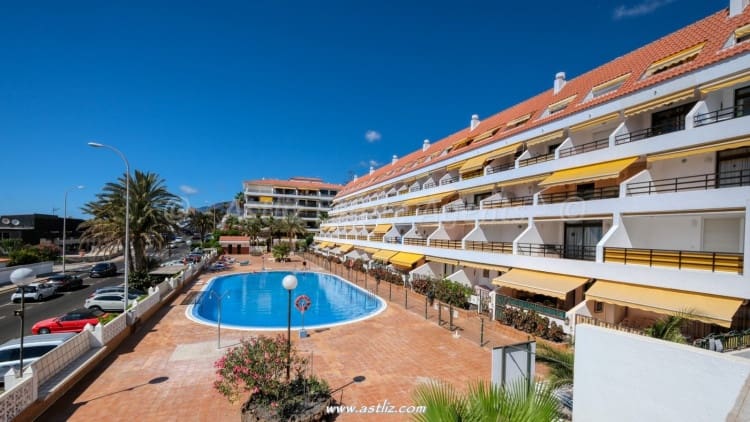 1 soveværelse Lejlighed til salg i Puerto Santiago med swimmingpool - € 229.000 (Ref: 9223578)