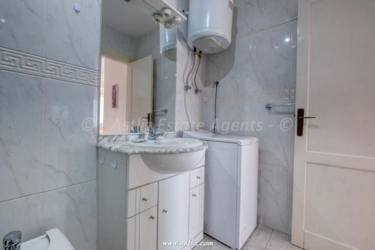 1 soveværelse Lejlighed til salg i Puerto Santiago med swimmingpool - € 229.000 (Ref: 9223578)