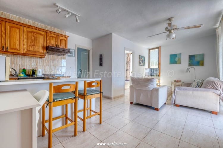 1 soveværelse Lejlighed til salg i Puerto Santiago med swimmingpool - € 229.000 (Ref: 9223578)