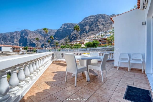 3 soverom Villa til salgs i Los Gigantes, Santiago del Teide - € 675 000 (Ref: 9231794)