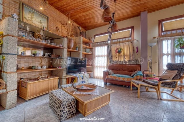 3 makuuhuone Kaupallinen myytävänä paikassa Playa San Juan, Guía de Isora - 399 000 € (Ref: 9271711)