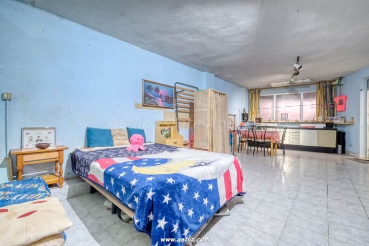 3 bedroom Commercial for sale in Playa San Juan - € 399,000 (Ref: 9271711)