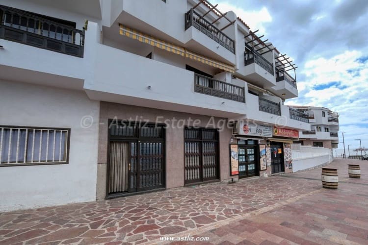 3 bedroom Commercial for sale in Playa San Juan - € 399,000 (Ref: 9271711)