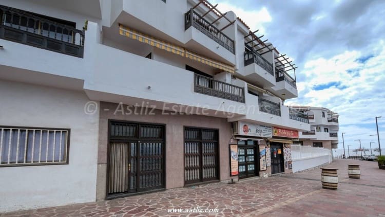 3 bedroom Commercial for sale in Playa San Juan - € 399,000 (Ref: 9271711)