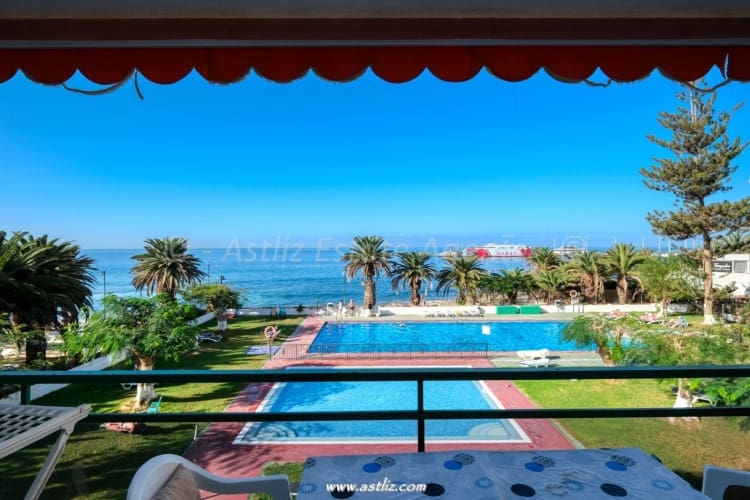 1 bedroom Apartment for sale in Los Cristianos with pool - € 360,000 (Ref: 9283155)