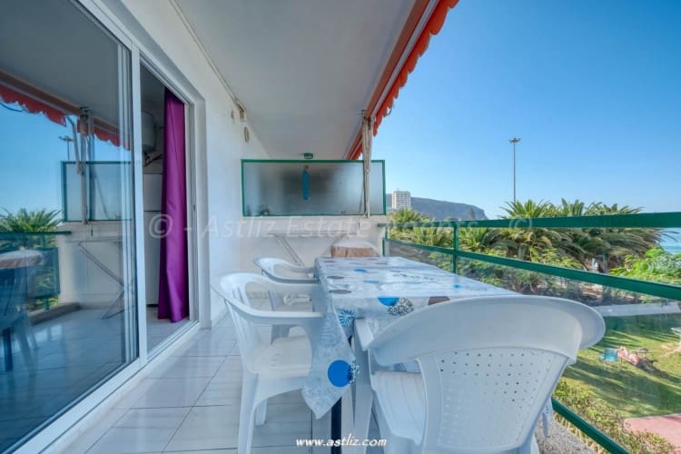 1 bedroom Apartment for sale in Los Cristianos with pool - € 360,000 (Ref: 9283155)