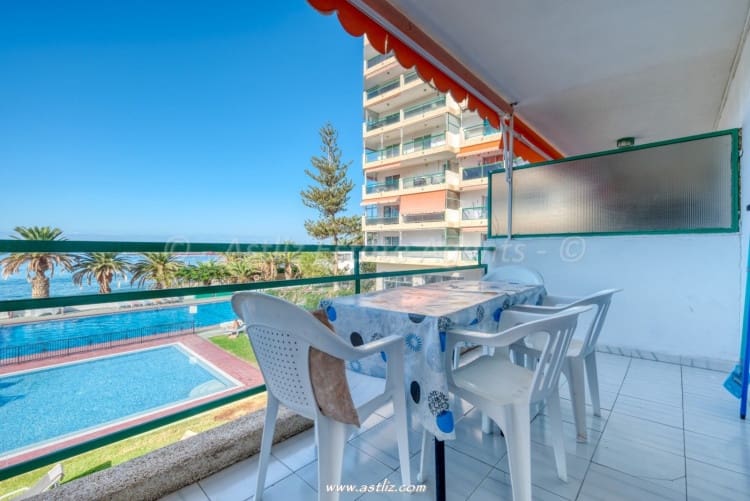 1 bedroom Apartment for sale in Los Cristianos with pool - € 360,000 (Ref: 9283155)