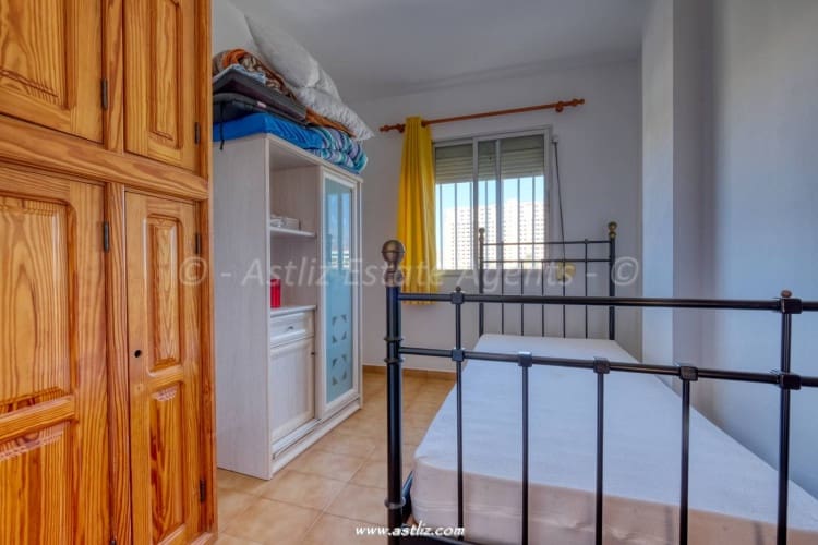 3 quarto Apartamento para venda em Los Cristianos com piscina - 490 000 € (Ref: 9283157)