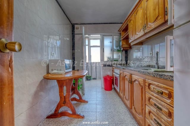 3 soverom Leilighet til salgs i Los Cristianos, Arona med svømmebasseng - € 490 000 (Ref: 9283157)