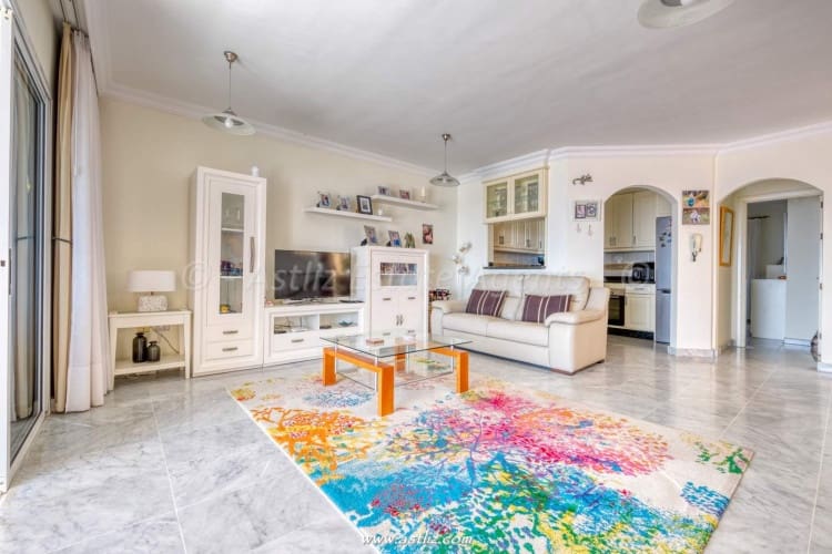 2 soveværelse Lejlighed til salg i Puerto Santiago med swimmingpool - € 499.000 (Ref: 9309135)