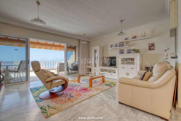 2 soveværelse Lejlighed til salg i Puerto Santiago med swimmingpool - € 499.000 (Ref: 9309135)