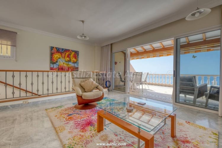 2 soveværelse Lejlighed til salg i Puerto Santiago med swimmingpool - € 499.000 (Ref: 9309135)