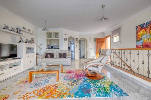 2 soveværelse Lejlighed til salg i Puerto Santiago, Santiago del Teide med swimmingpool - € 499.000 (Ref: 9309135)