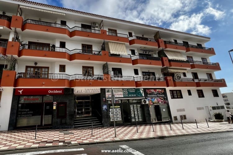 4 bedroom Apartment for sale in Adeje - € 299,250 (Ref: 9322136)