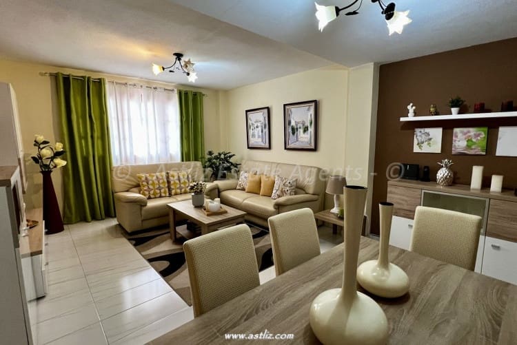 4 bedroom Apartment for sale in Adeje - € 299,250 (Ref: 9322136)