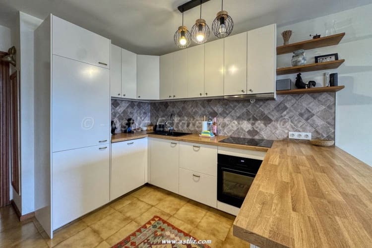 2 bedroom Apartment for sale in Guia de Isora with pool - € 253,000 (Ref: 9438984)