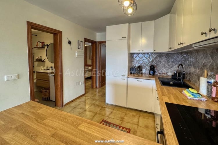 2 bedroom Apartment for sale in Guia de Isora with pool - € 253,000 (Ref: 9438984)