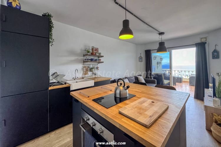 1 soveværelse Studio til salg i Los Gigantes med swimmingpool - € 240.000 (Ref: 9483208)